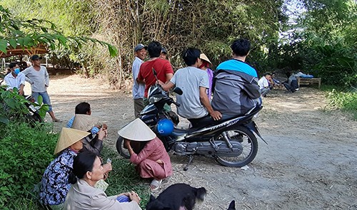 Nguoi dan ong treo co chet o Da Nang sau khi uong ca phe voi chu