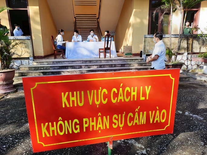 Co gai Quang Nam tu Trung Quoc ve Da Nang 