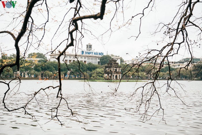 Pho phuong Ha Noi vang ve sau khuyen cao “han che ra duong“-Hinh-2