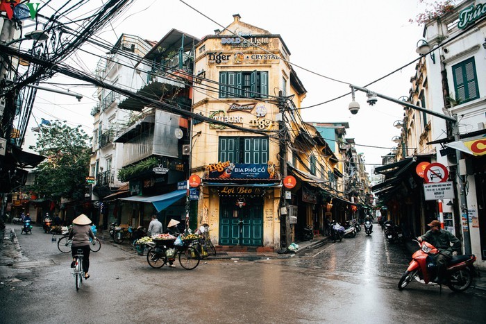 Pho phuong Ha Noi vang ve sau khuyen cao “han che ra duong“-Hinh-9