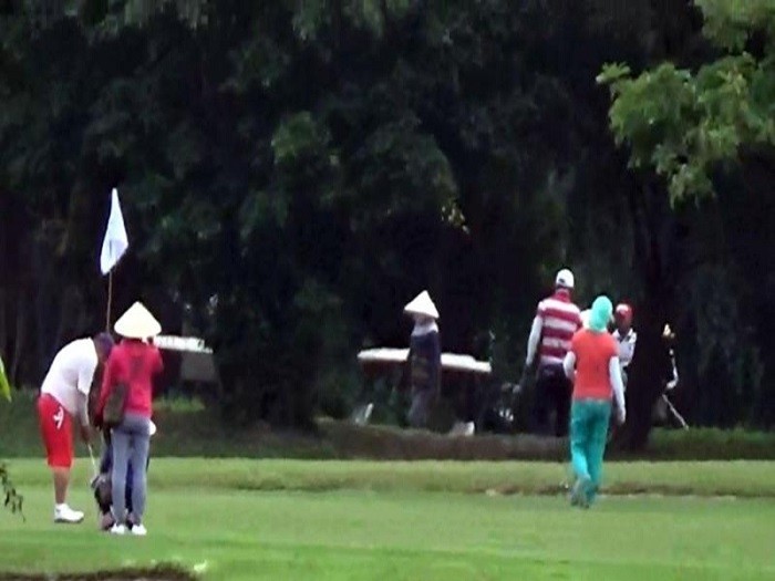 San golf Cua Lo mo cua ngay cach ly xa hoi: Phi hoi vien chat co nao?