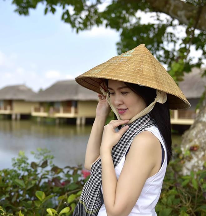 BTV Thuy Hang: “Toi tung nguoc dai ban than vi tham viec”-Hinh-4