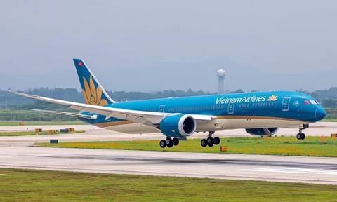 Vietnam Airlines lo 10.750 ty trong 9 thang... cam cu toi luc nao kiet suc?