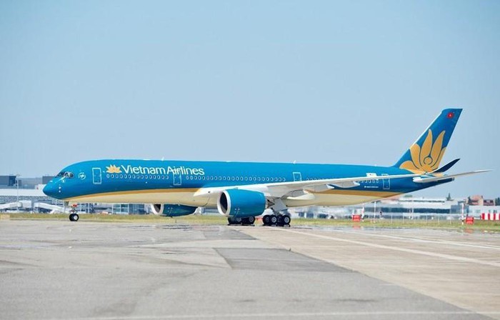 Hanh khach cham lua tren may bay Vietnam Airlines co the bi xu phat ra sao?