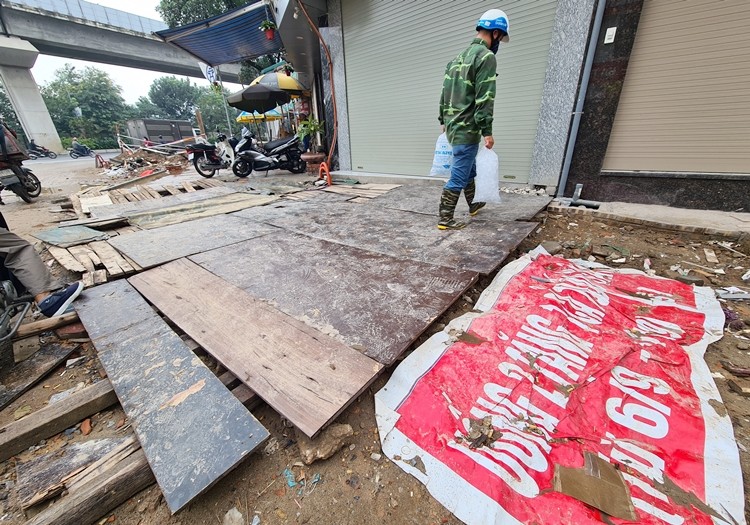 Du an mo rong pho Vu Trong Phung rua bo, dan Thu do kho so bac cau vao nha-Hinh-15