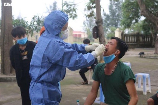 Benh nhan tai duong tinh voi SARS-CoV-2 vua co ket qua am tinh