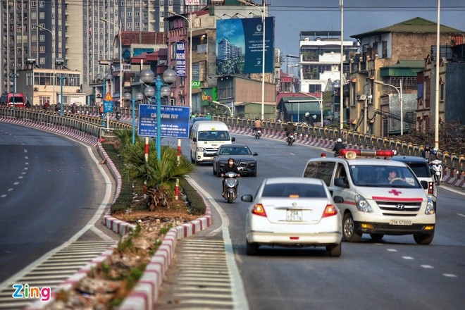 Cau Vinh Tuy un tac sau vu 5 oto tong lien hoan-Hinh-6