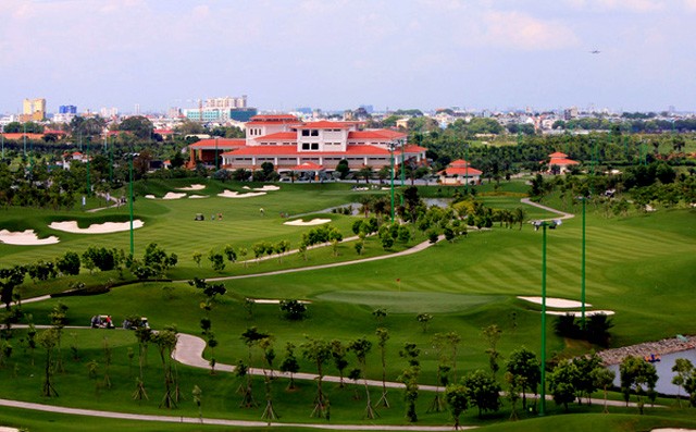 Ha Noi dung hoat dong san golf: Dai gia Him Lam, Golf Ciputra... thiet hai lon?