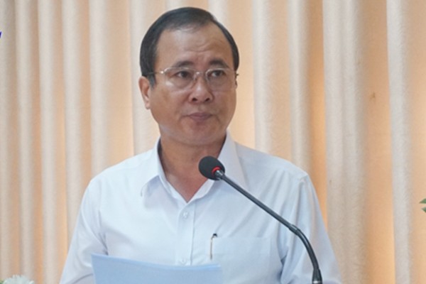 Uy ban Kiem tra Trung uong de nghi ky luat Bi thu Binh Duong Tran Van Nam