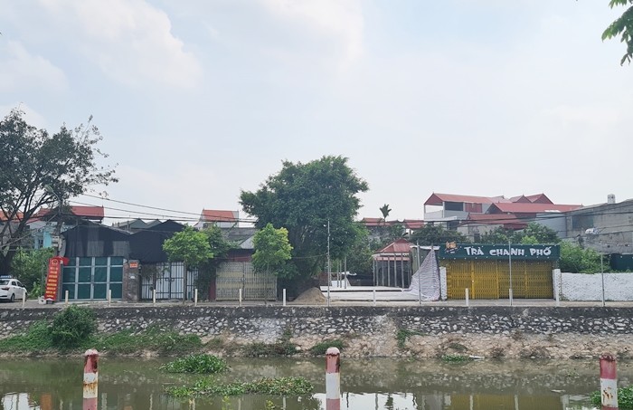 Ha Noi: Hang loat cong trinh “moc” tren dat nong nghiep o phuong Tay Tuu