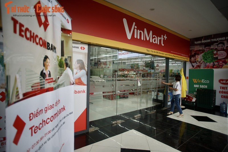 Sieu thi Ha Noi lien quan F0 dong: Lotte, Vinmart, BigC... go roi sao?