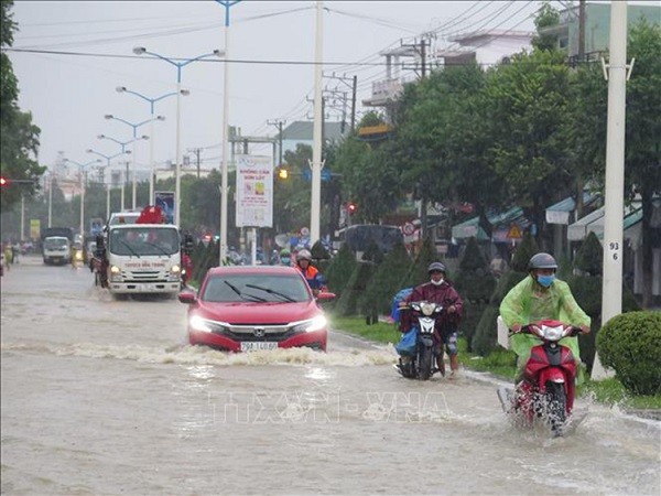 Thoi tiet ngay 27/11: Trung Bo va Tay Nguyen co mua to