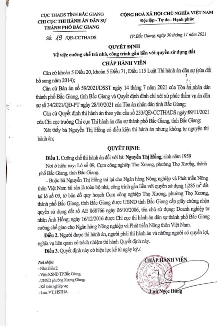Bac Giang: Khach hang to khong nhan duoc tien vay van bi Agribank Dinh Tram siet no?