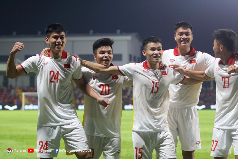 U23 Viet Nam: Gia tri thuc sau tran thang huy diet Singapore-Hinh-2