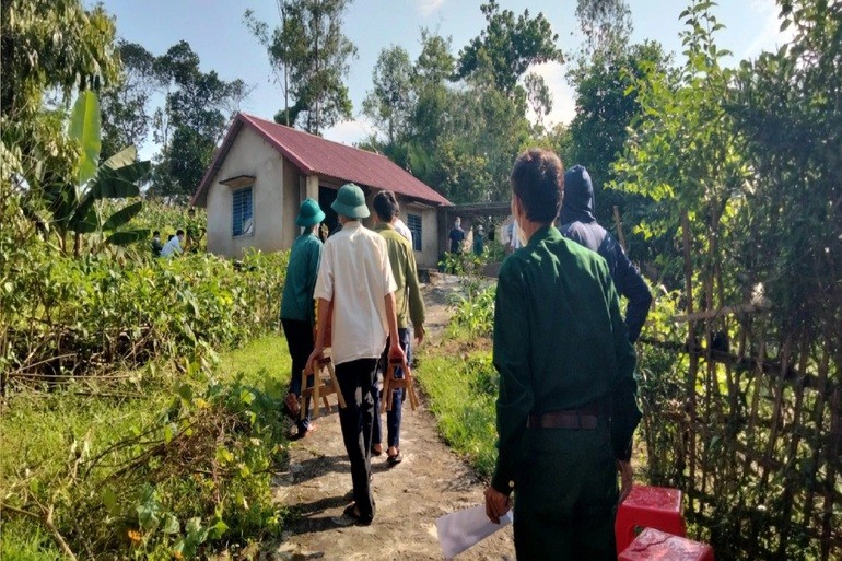 Phat hien nguoi phu nu tu vong, co the co nhieu vet chem