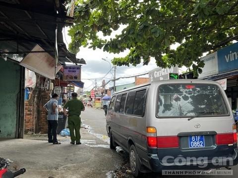 Nam sinh vien chet trong phong tro o Binh Duong