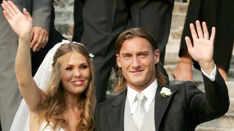 Cuu ngoi sao Francesco Totti chia tay vo-Hinh-3