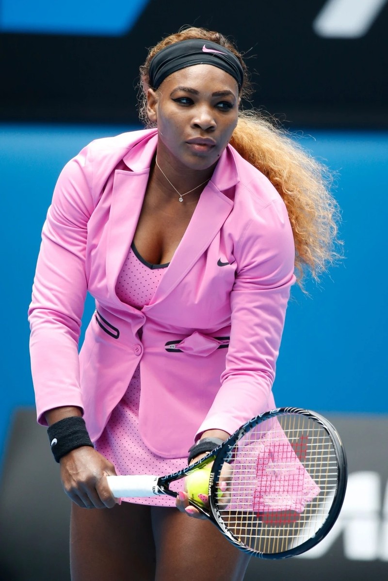 Serena Williams phai coi 4 lop ao de thi dau-Hinh-7