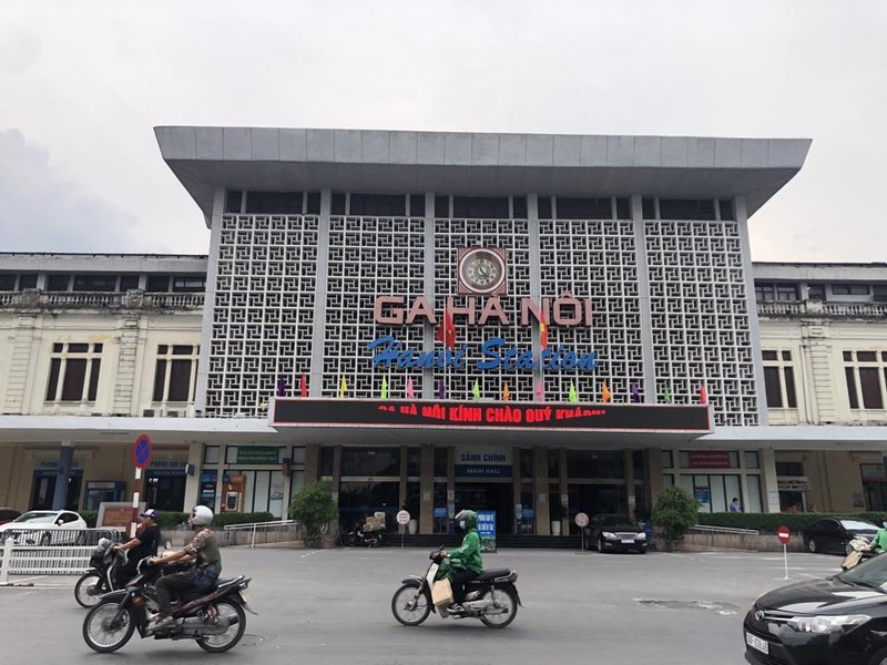 Tan mat dia diem di doi Ga Ha Noi dat tai Thuong Tin va Ngoc Hoi