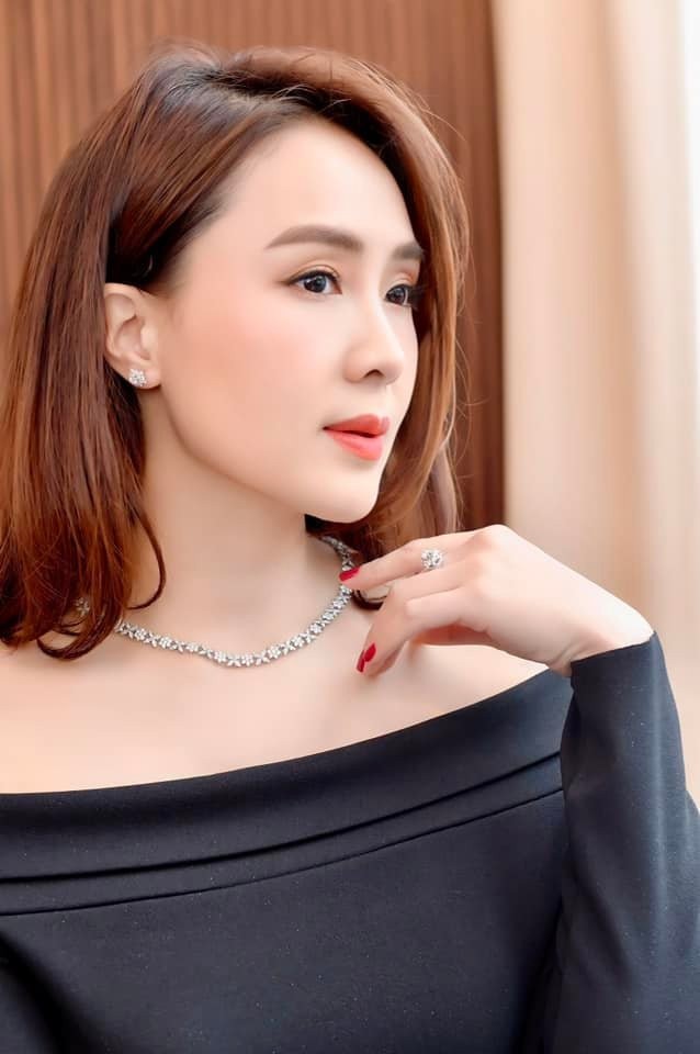 Hai ngoc nu so huu guong mat dep nhat truyen hinh Viet-Hinh-23