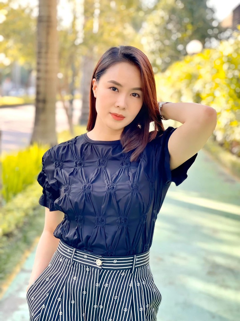 Hai ngoc nu so huu guong mat dep nhat truyen hinh Viet-Hinh-35