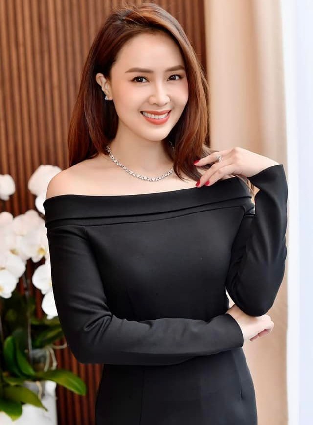 Hai ngoc nu so huu guong mat dep nhat truyen hinh Viet-Hinh-37