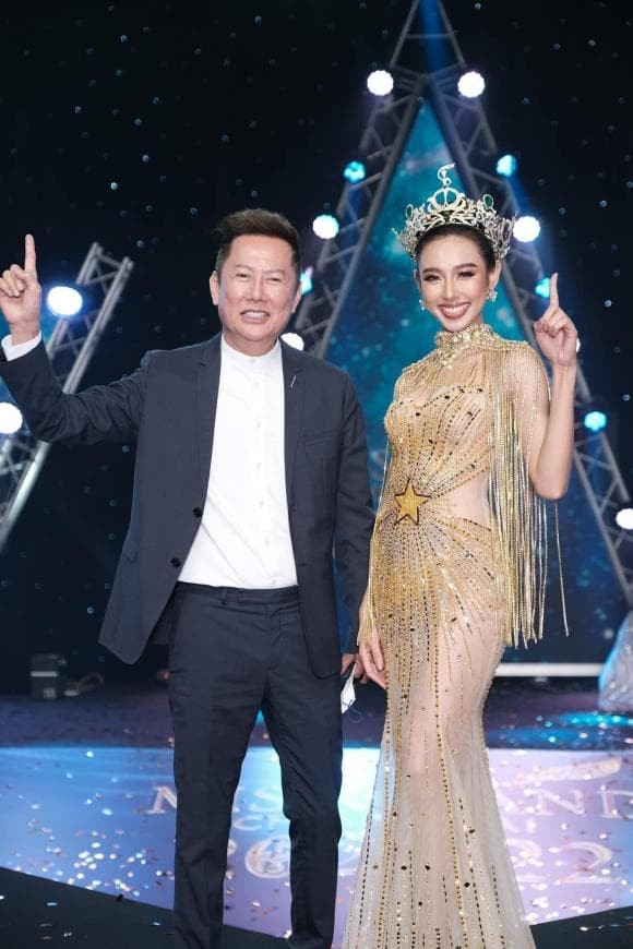 Thuy Tien den tham nha Chu tich Miss Grand-Hinh-13