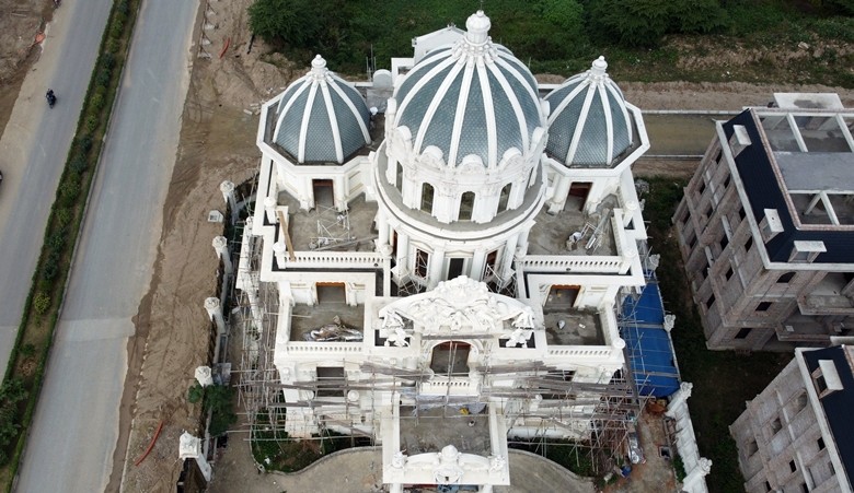 Ha Noi: Can canh nhieu biet thu “khung” ben trong KDT moi Phu Luong-Hinh-7