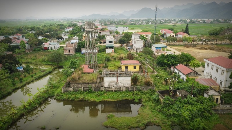 Ninh Binh: Xot xa nha may nuoc sach tien ty bo hoang nhieu nam