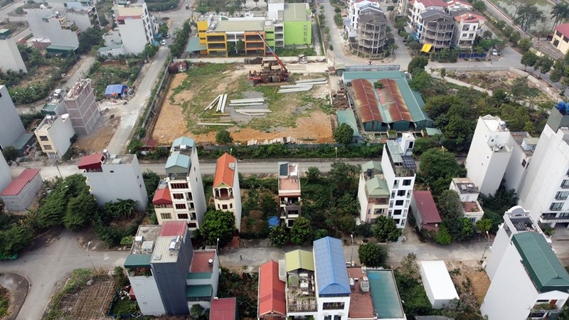 Ha Noi: Quan Ha Dong chi dao “nong” vu nha cua phai “chong nang”-Hinh-3