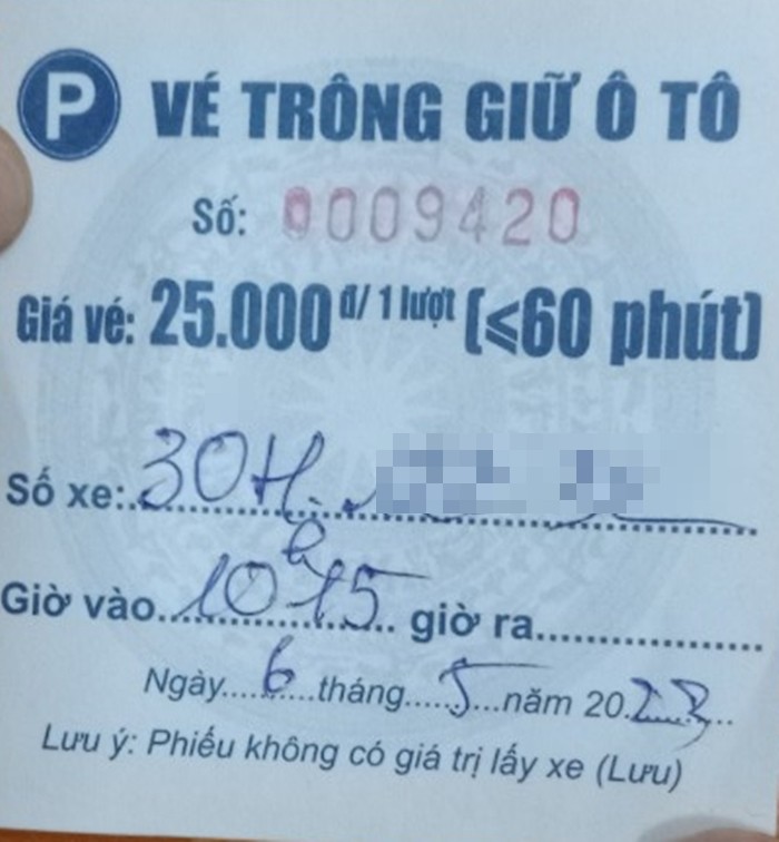 Ha Noi: Thanh tra giao thong quan Tay Ho “tram” bai xe khong phep o phuong Buoi-Hinh-3