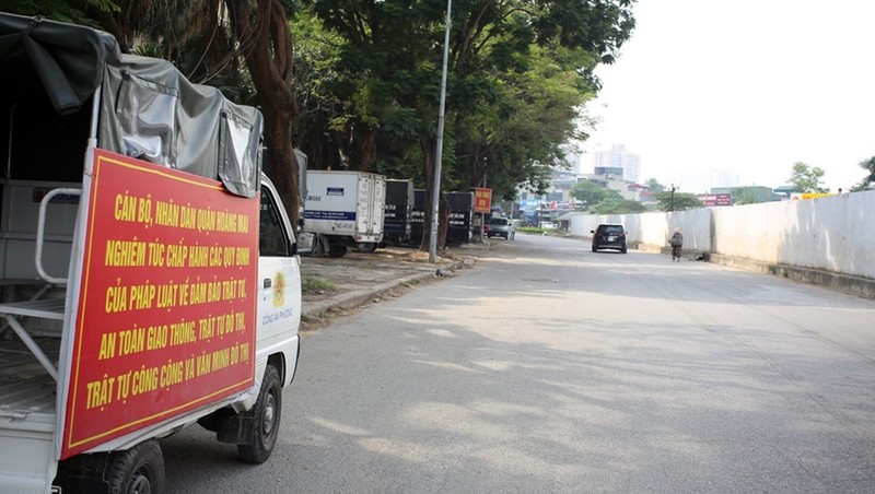 Ha Noi: Xoa bo cac diem kinh doanh trai phep tren long duong, he pho o Dinh Cong-Hinh-2