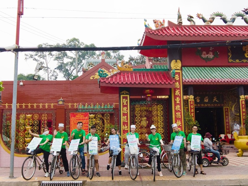 Binh Duong: Dieu hanh xe dap tuyen truyen phong, ngua HIV/AIDS-Hinh-8