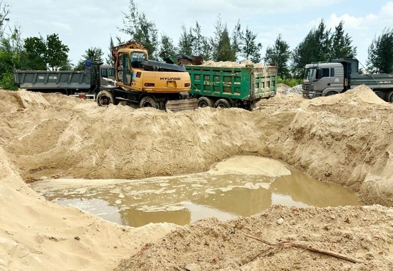 Biet gi ve Cty Nam Quang Nam khai thac cat ban trai phep?