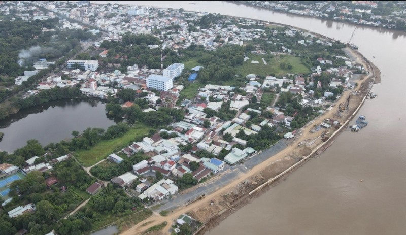 Diện mạo mới đường ven sông Đồng Nai gần 2.000 tỷ đồng sau 2 năm khởi công - Hình 8 Dien mao moi duong ven song Dong Nai gan 2.000 ty dong sau 2 nam khoi cong-Hinh-8