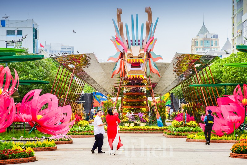 Du khach ron rang checkin Duong hoa “san rong” sang mong 1 Tet-Hinh-4