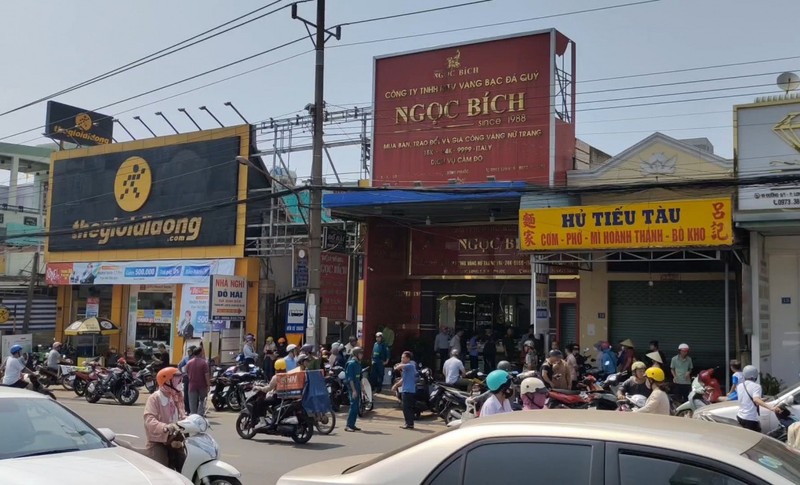 Thieu nien 17 tuoi cuop tiem vang o Binh Phuoc