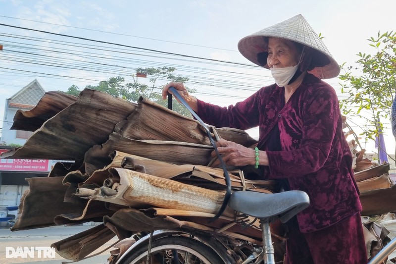 Doc dao phien cho mo cau o Quang Ngai-Hinh-5