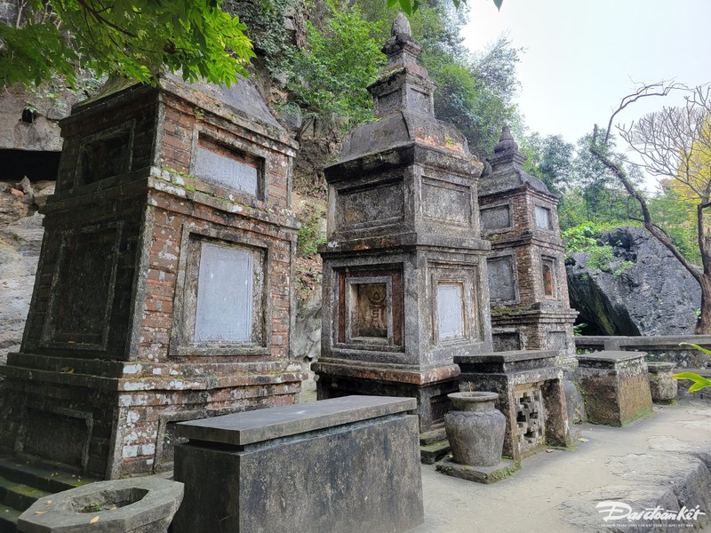 Kham pha chua Bich Dong hon 500 nam tuoi o Ninh Binh-Hinh-2