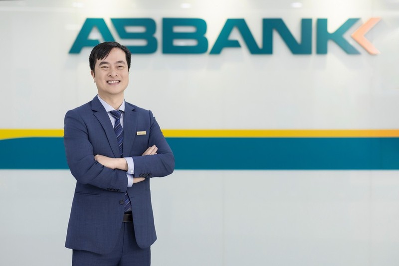 Loi nhuan giam 68%, ABBank co Tong giam doc moi