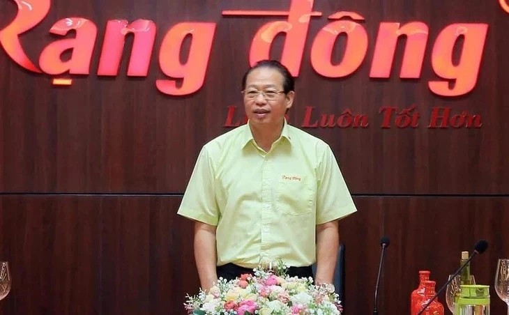 Toan bo HDQT xin tu nhiem, Rang Dong Holding lam an sao?