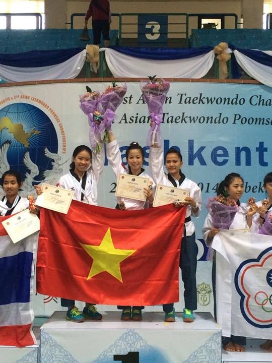 Hoa khoi Teakwondo va dong doi tiep tuc gianh HCV chau A-Hinh-2