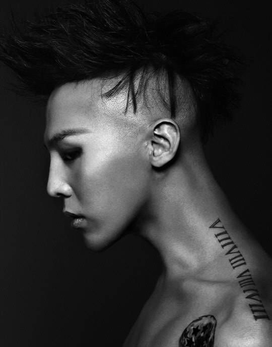 Nhung hinh xam giong nhau cua Son Tung va G-Dragon-Hinh-8