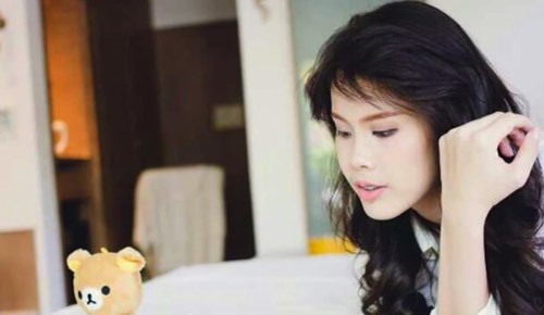 Anh truoc va sau dang kinh ngac cua thieu nu mat lech-Hinh-8