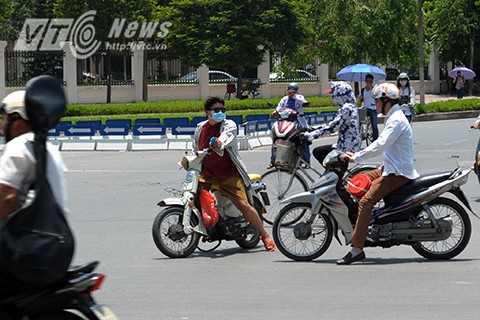 Nguoi Ha Noi cuong cuong vuot den do vi nang nong ky luc-Hinh-8