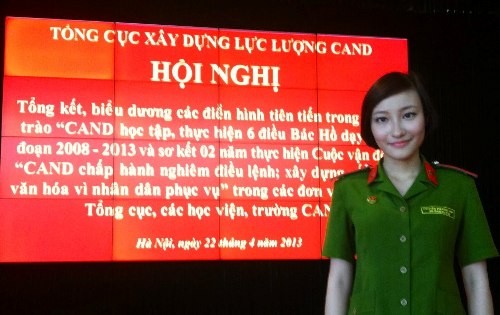Ngam nu thu khoa pha ky luc thang ham cua HV Canh sat-Hinh-3