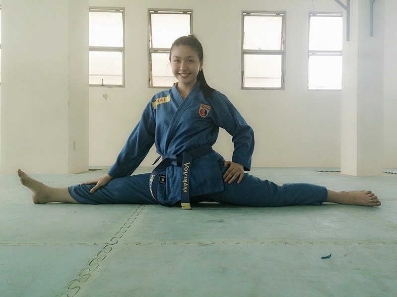 Kieu nu Vovinam 9X gioi vo, thich mac ao dai-Hinh-5