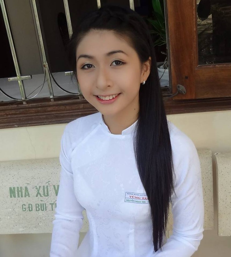 Kieu nu Vovinam 9X gioi vo, thich mac ao dai