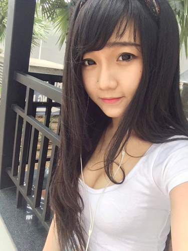 Say nang ve xinh xan cua hot girl ban chao, rua bat-Hinh-8