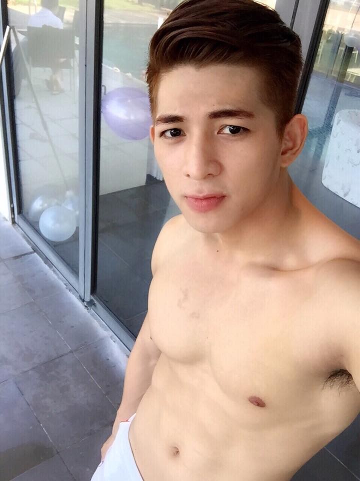 Tim ra hot boy banh trang bung 6 mui dang gay sot-Hinh-2